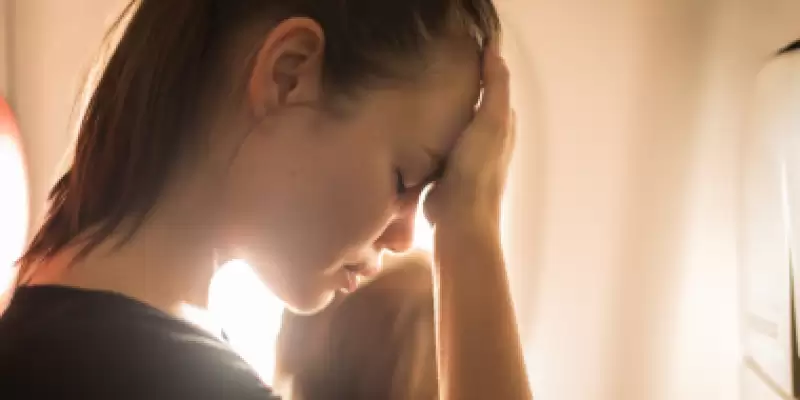 A culpa que não sai no exame de sangue: o peso invisível que muitas mães carregam